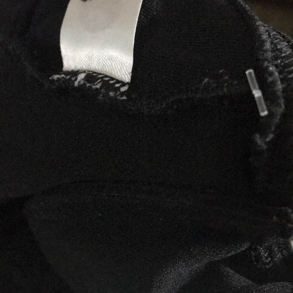 ASOS | One Piece Built in Bra Swimsuit - Picture 4 of 4